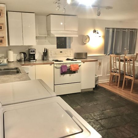 Heart Of Kitsilano Area,5 Mins Walk To Kits Beach,No Share With Other People Stay Vancouver Eksteriør bilde